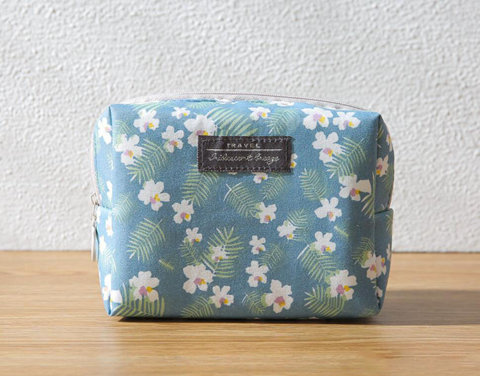 

Косметичка-пенал мягкая Travel Синяя