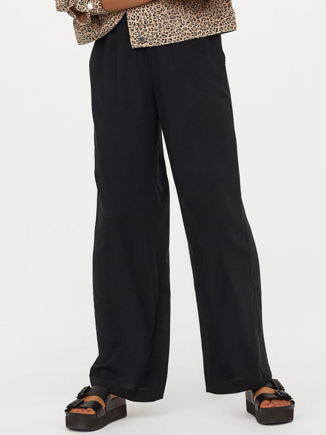

Брюки H&M XAZ163211FLRA  Черные, Брюки H&M XAZ163211FLRA 46 Черные