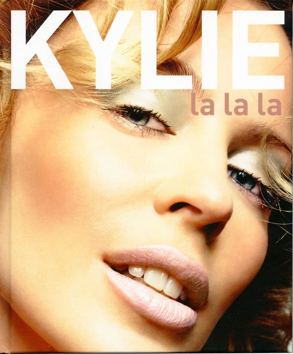 

Книга на немецком языке. Кайли Миноуг. Автобиография Kylie - La La La