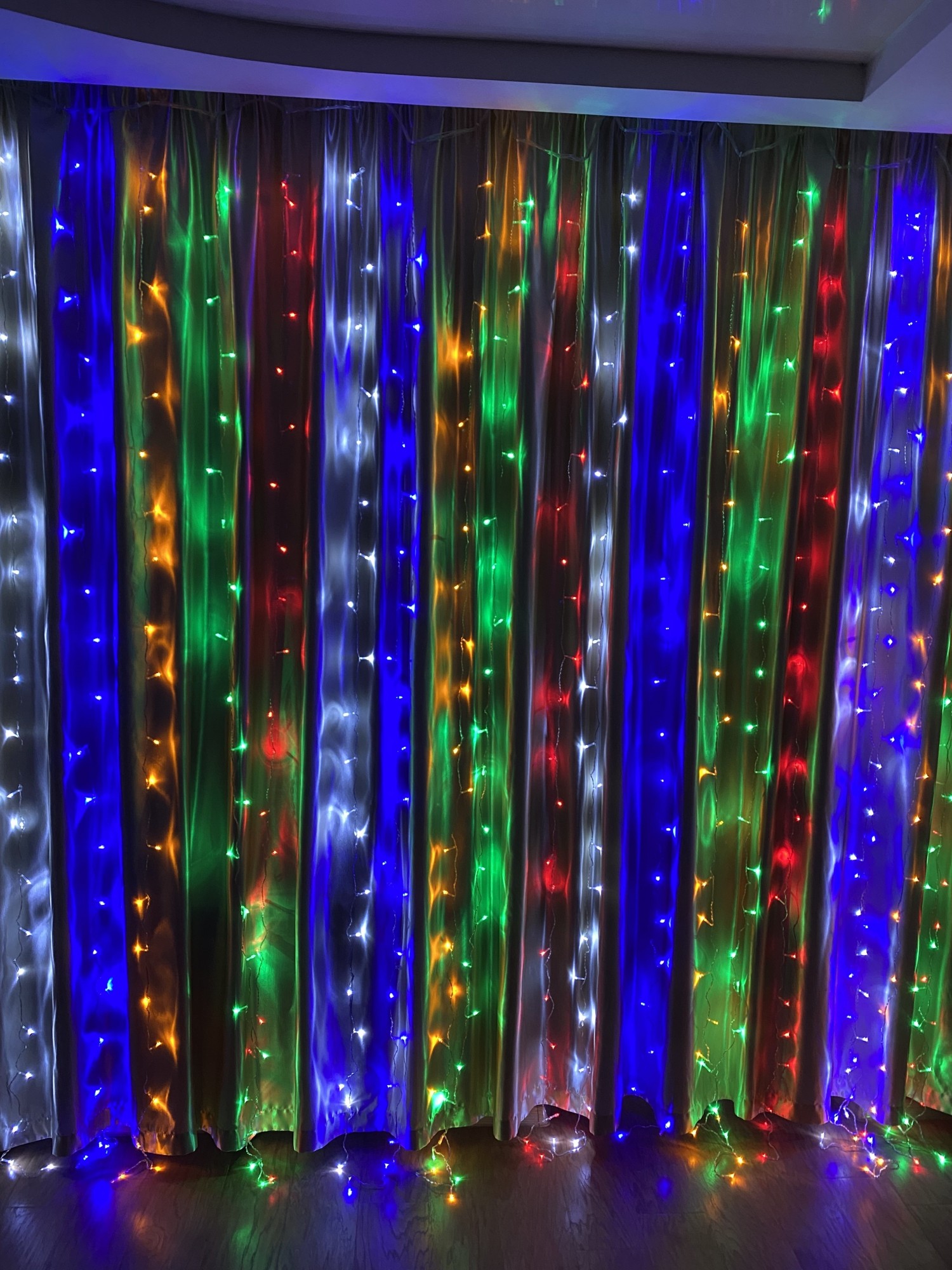 

Гирлянда штора 420 LED 3*2,8 м Контроллер. Мультицвет