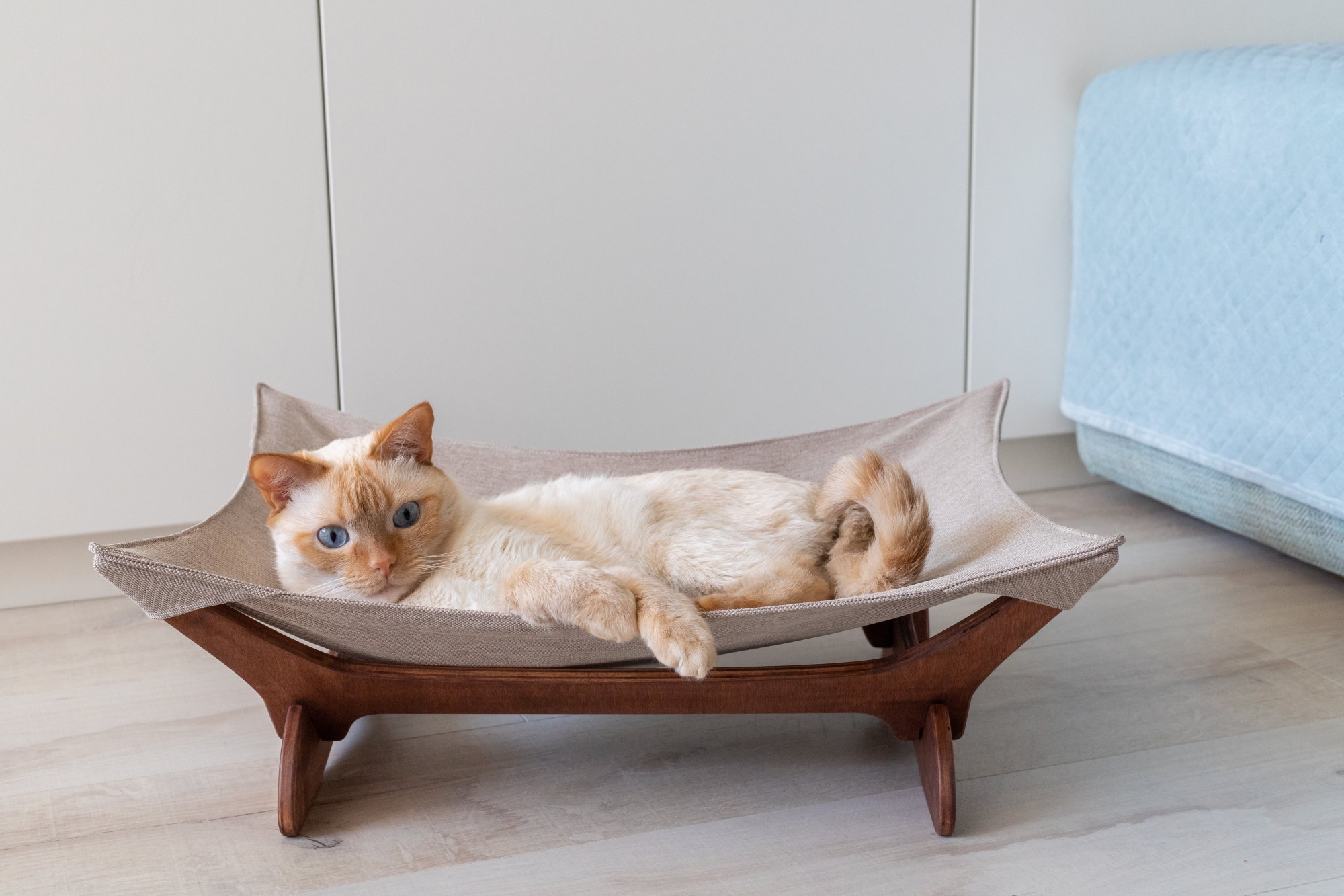 

Лежак-гамак для кошек brown+beige 55х45х18