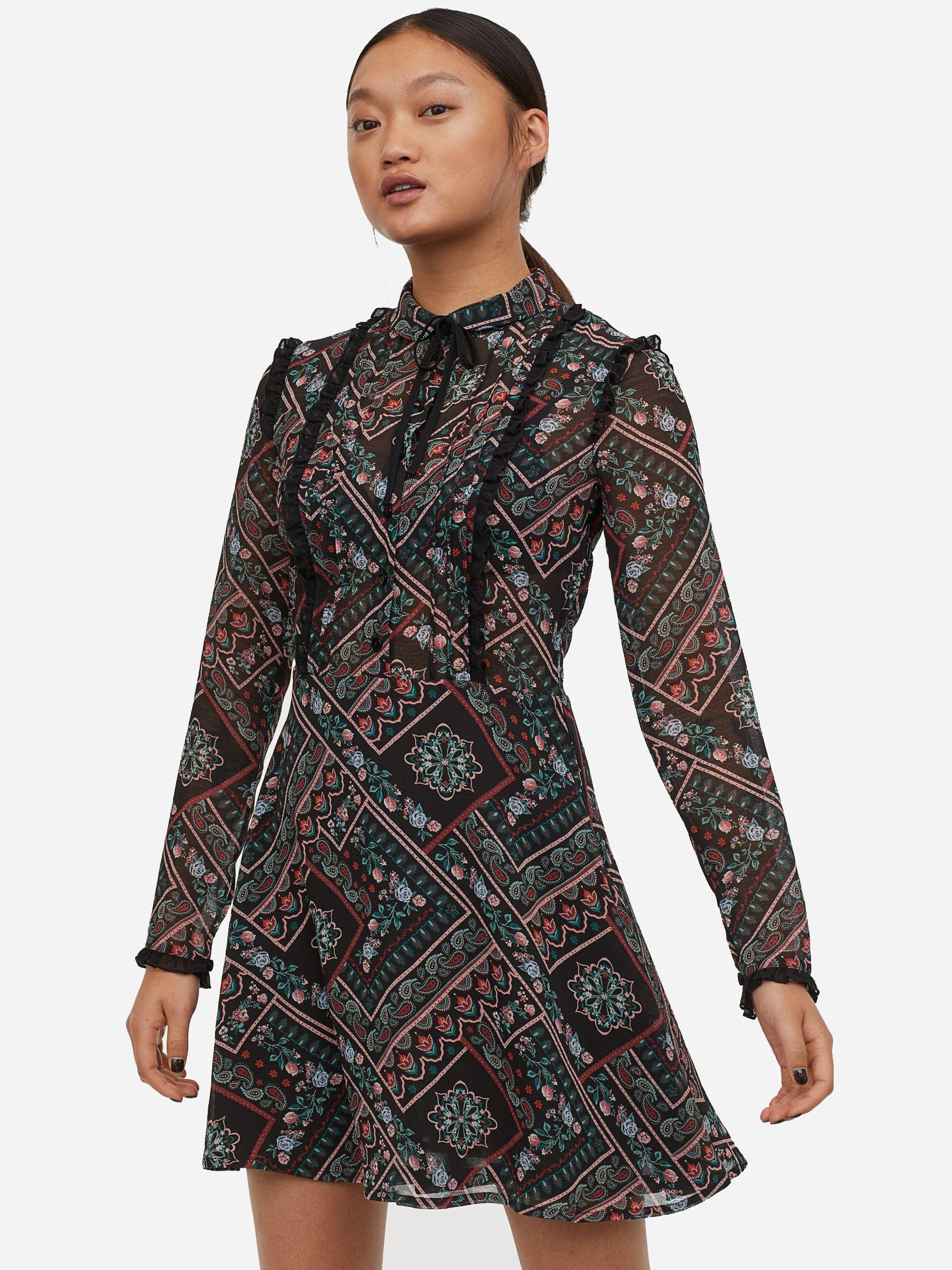 

Платье H&M XAZ179853ZONM  Черное, Платье H&M XAZ179853ZONM 46 Черное