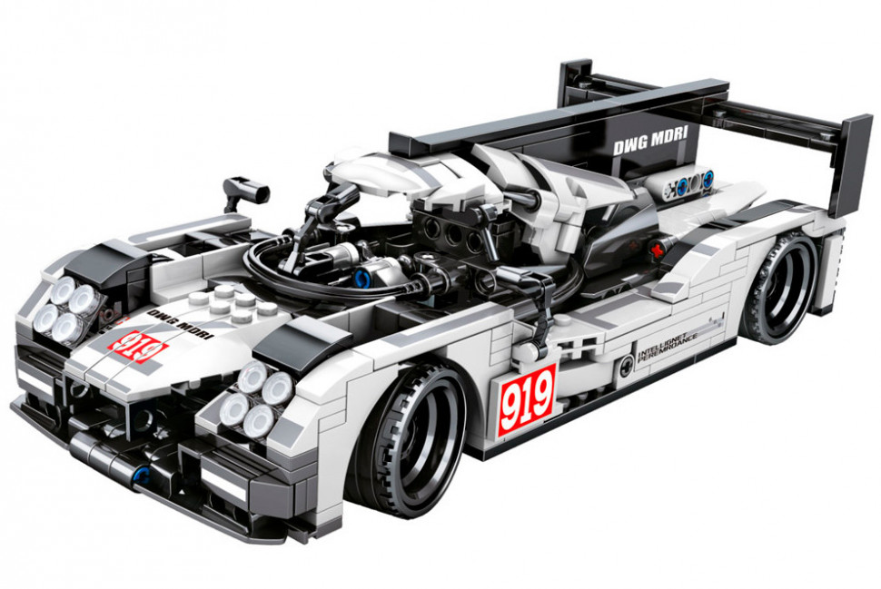 

Детсткий конструктор машина инерционная 621 деталь KB 152