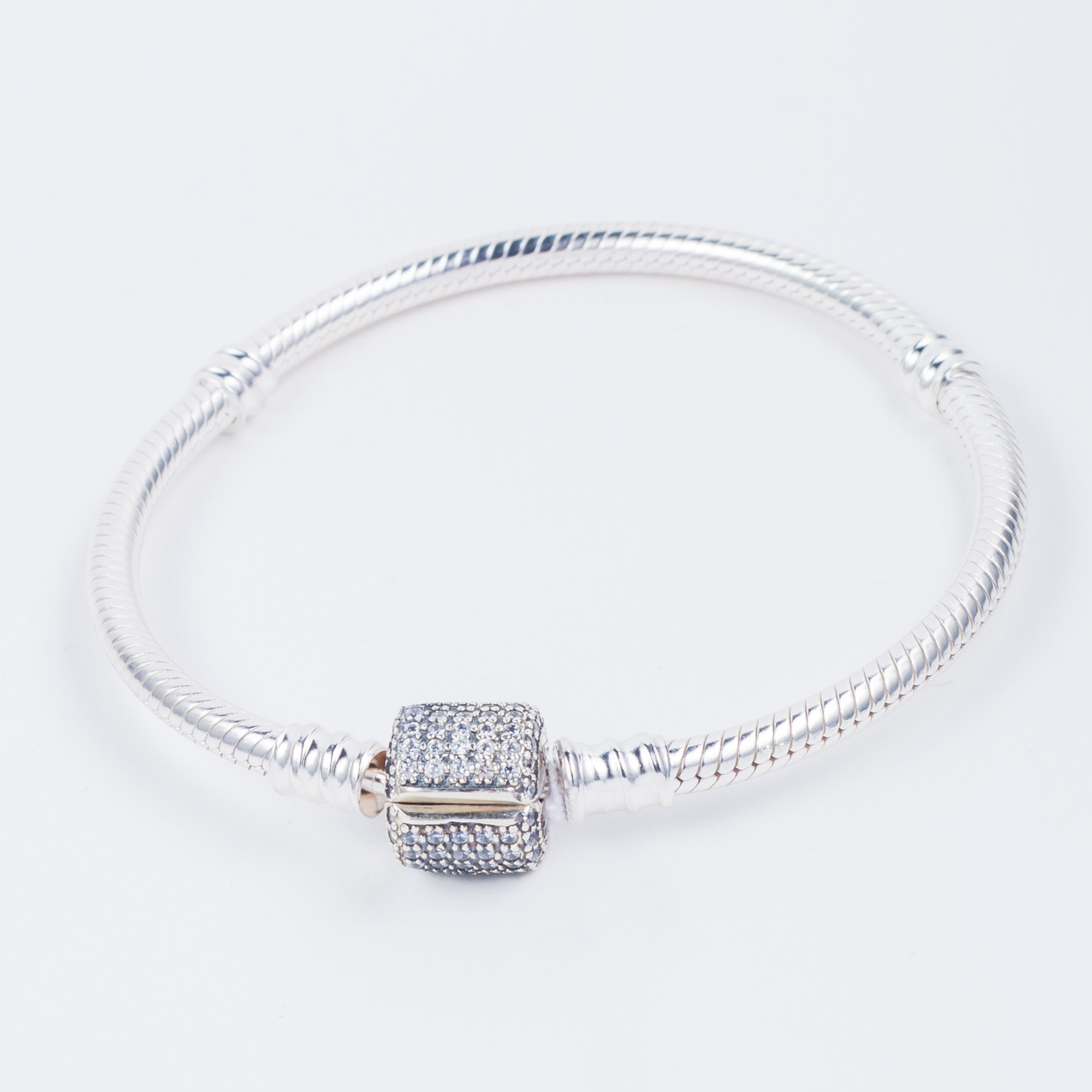 

Браслет TOP Silver розмір 19,5 15,35 г