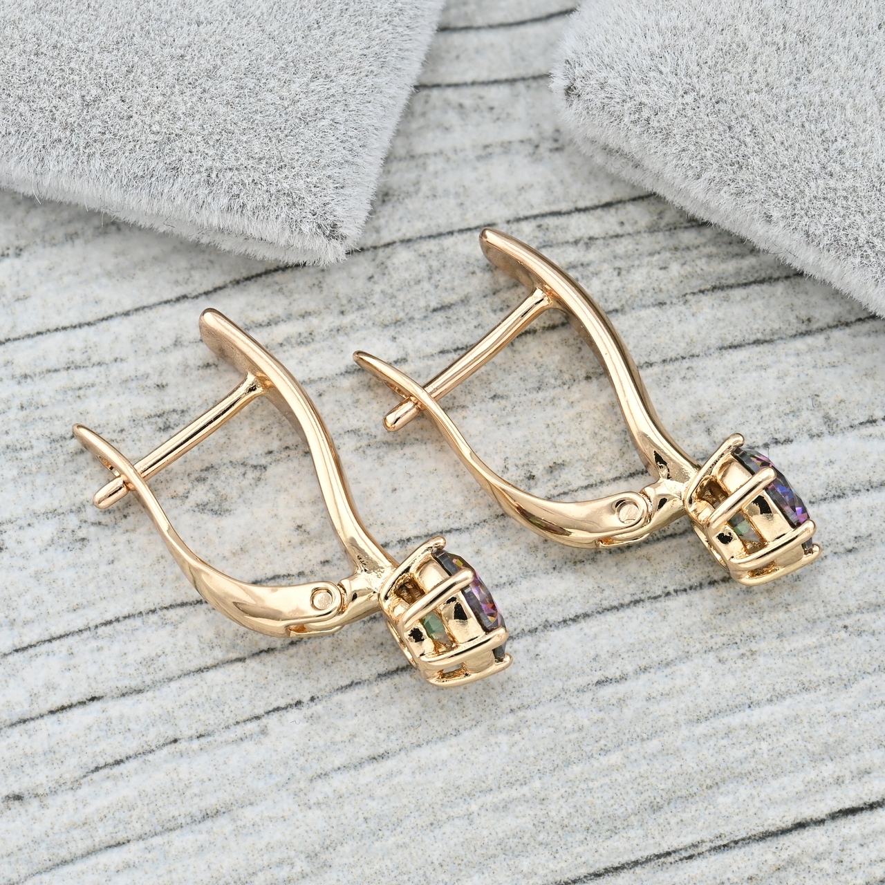 

Серьги Xuping 37398 размер 23х7 мм мистик фианиты вес 3.4 г позолота 18К