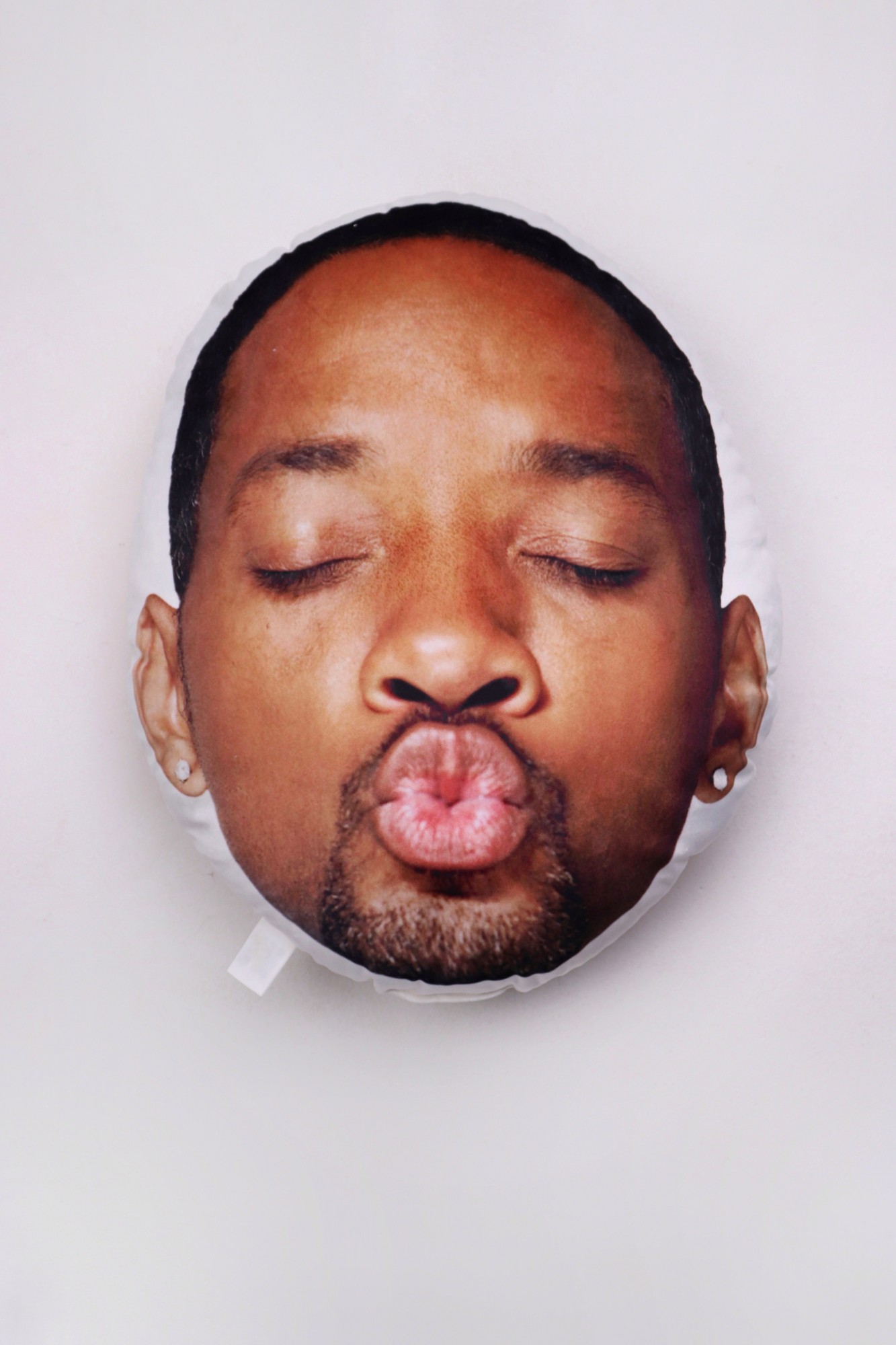 

Декоративная подушка IPQ Уилл Смит (Will Smith) двухсторонняя 55 см
