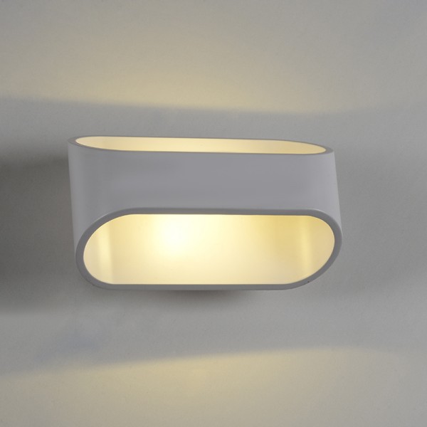 

Светодиодное бра BL-W18083-1WH