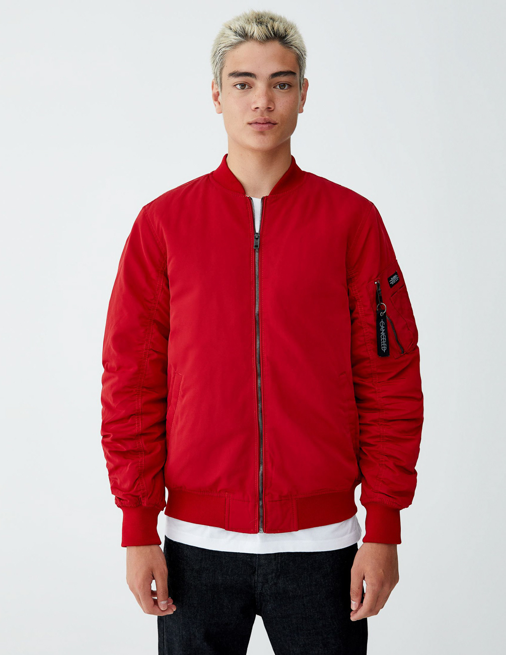 

Бомбер PULL & BEAR М0114236 (9711/505/600) цвет красный, Бомбер PULL & BEAR М0114236 (9711/505/600) цвет красный S