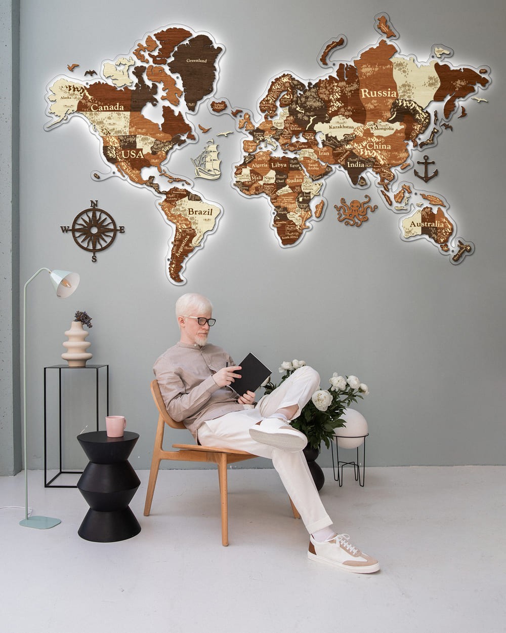 

Деревянная карта мира многослойная с подсветкой на стену из дерева LikeWood Perfect World 3D Led на акриловой стекле XLL 300 × 175 см Орех и белый палисандр