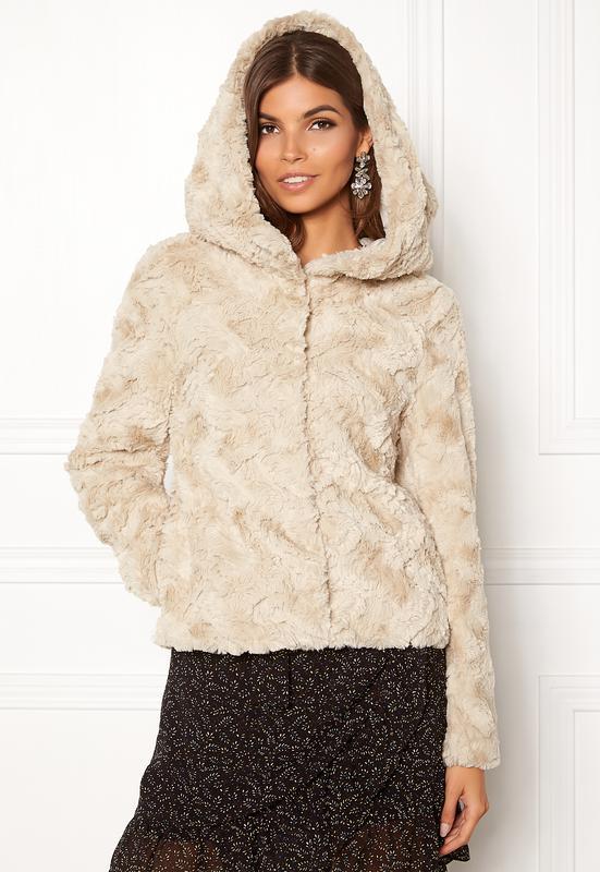 

Шубка Vero moda из экомеха S бежевая (601672-0008)
