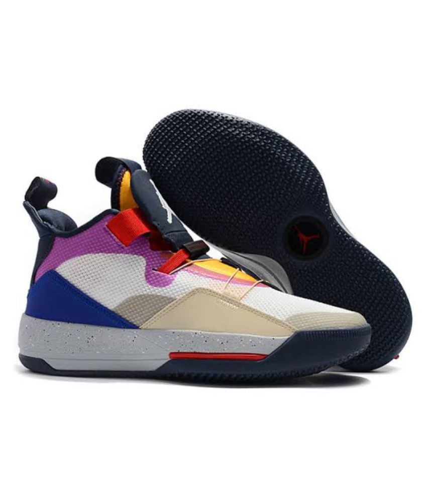 

Кроссовки Jordan Xxxiii Visible Utility Multicolor 9us/27см 42.5eur (AQ8830-200)