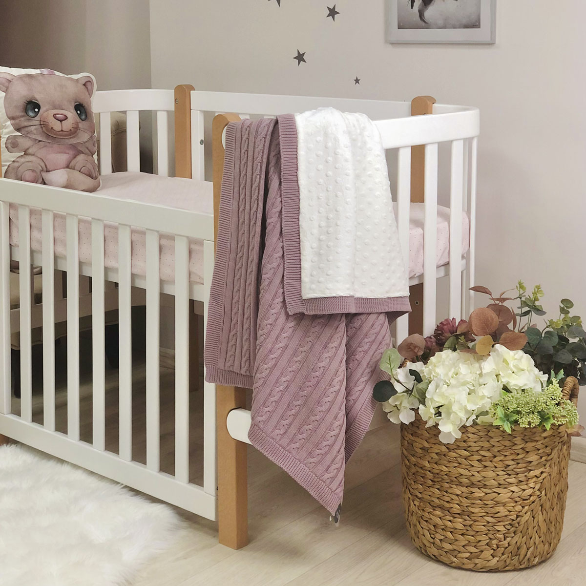 

Плед Маленькая Соня WellSoft Косы 80*100 см хлопковый вязаный утепленный детский сухая роза арт.8252592