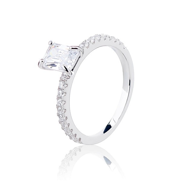 

Серебряное кольцо Silver925 с цирконием 2,02 гр