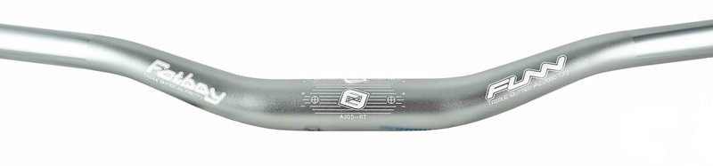 

Велосипедный руль Funn Fatboy Ø31.8 785mm 15 rise Blast Polish Silver