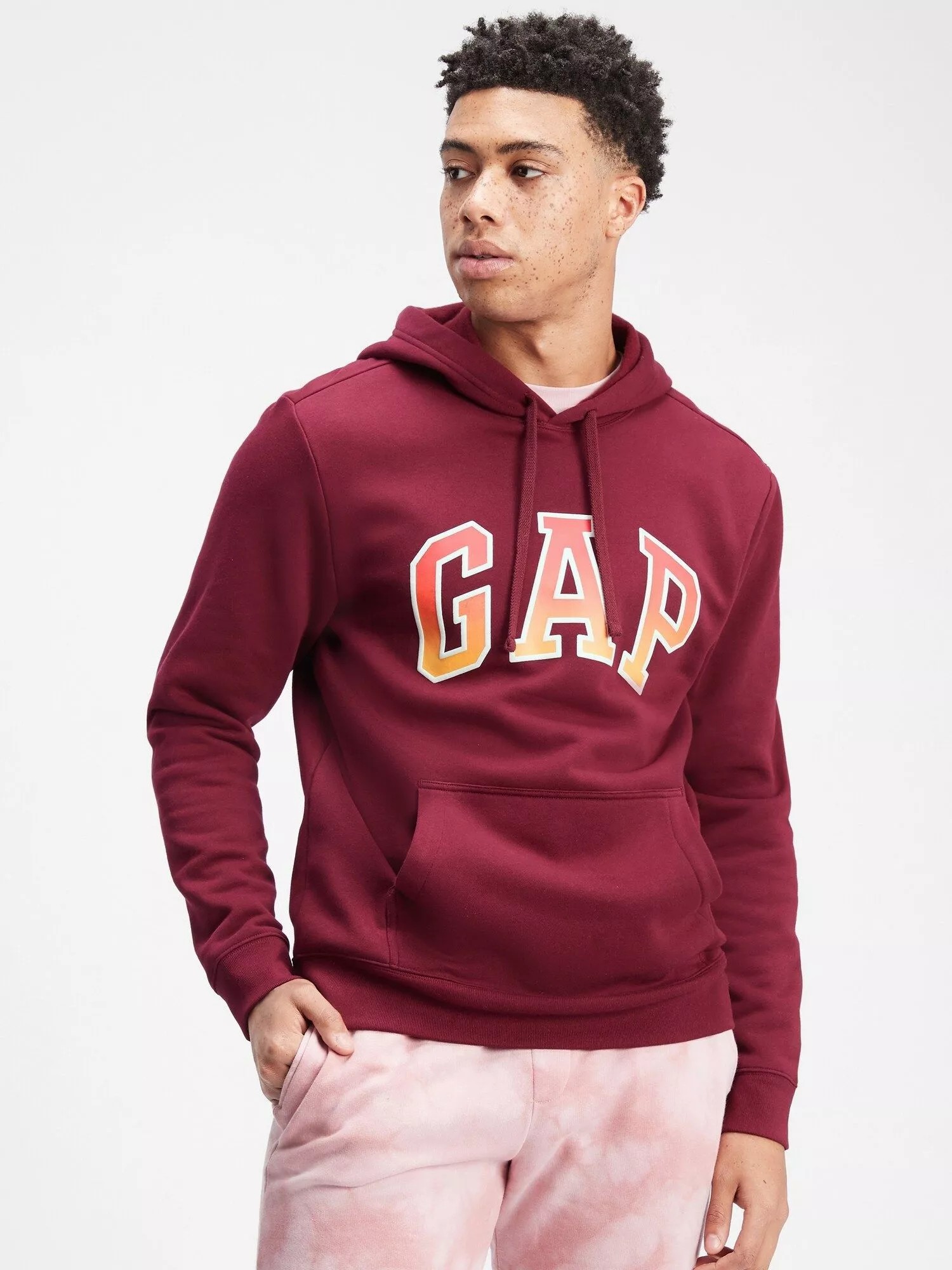 

Мужская толстовка GAP с капюшоном и карманами art619378 (Бордовый, размер XS)