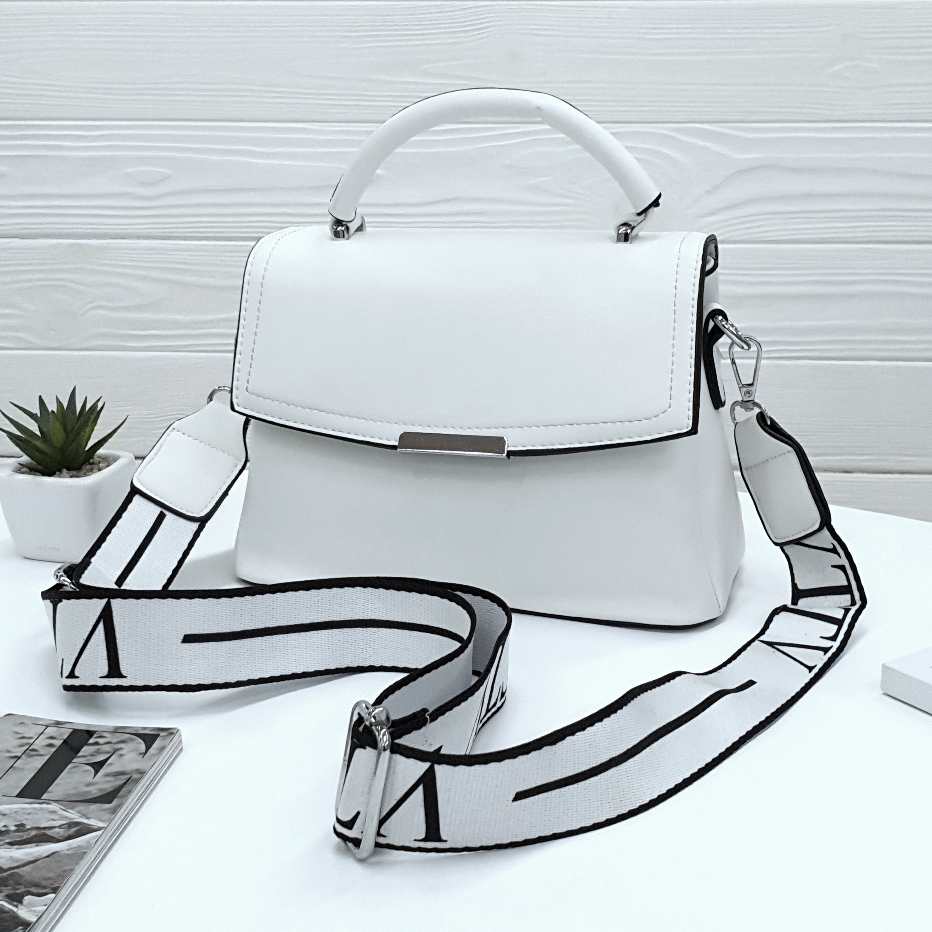 

Сумка жіноча M&JJ Білий 20х16х10 см (4635)