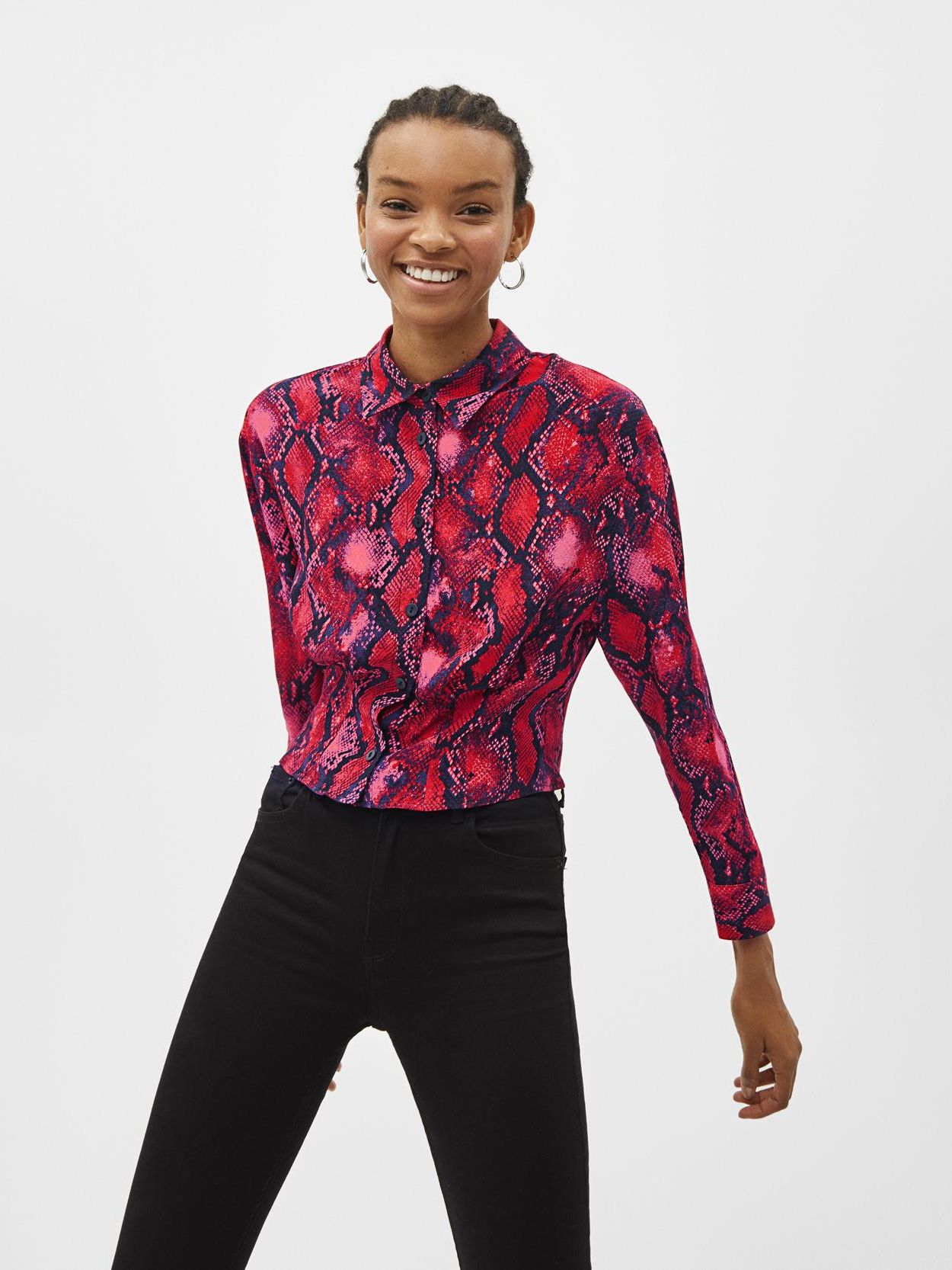 

Рубашка Bershka XAZ148034ZTHP M Розовая с черным