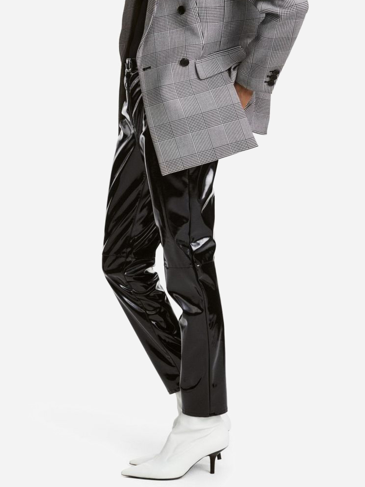 

Брюки из искусственные кожи H&M 0541883-6  Черные (СА2000001621325, Брюки из искусственные кожи H&M 0541883-6 42 Черные (СА2000001621325)