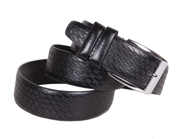 

Ремень под брюки с тиснением из эко-кожи D-Belts S0575 черный (115 см х 3.3 см)