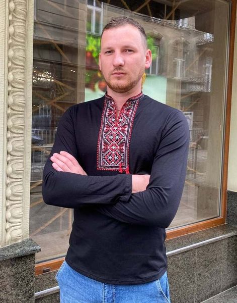 

Чоловіча вишиванка Lesia Карпатська червона на чорному довгий рукав розмір 3ХЛ 94532197-56