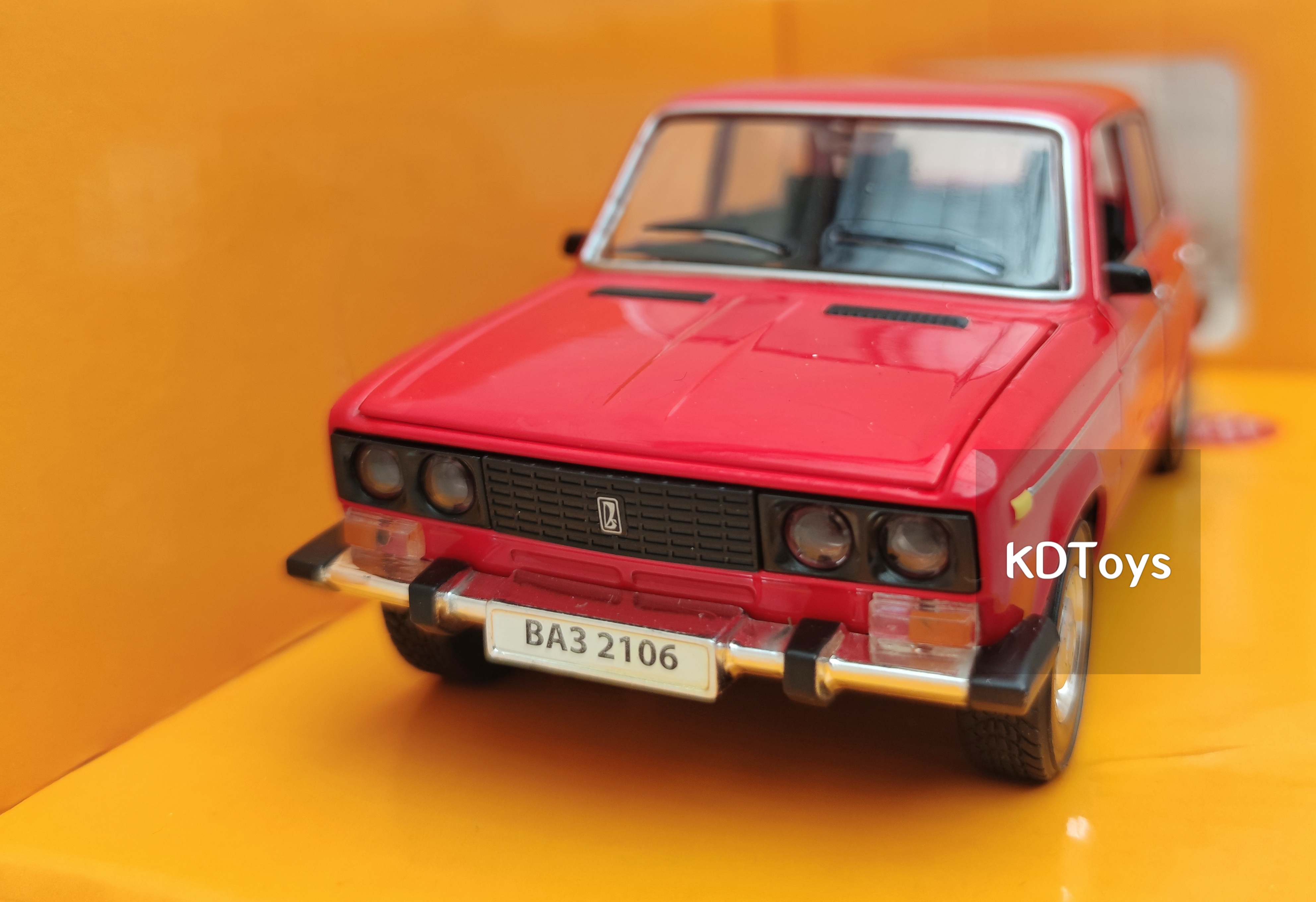 

Металлическая машинка ВАЗ-2106 "Жигули шестерка" "АВТОПРОМ" со светом и звуком размер 18*7 см масштаб 1:22 красная