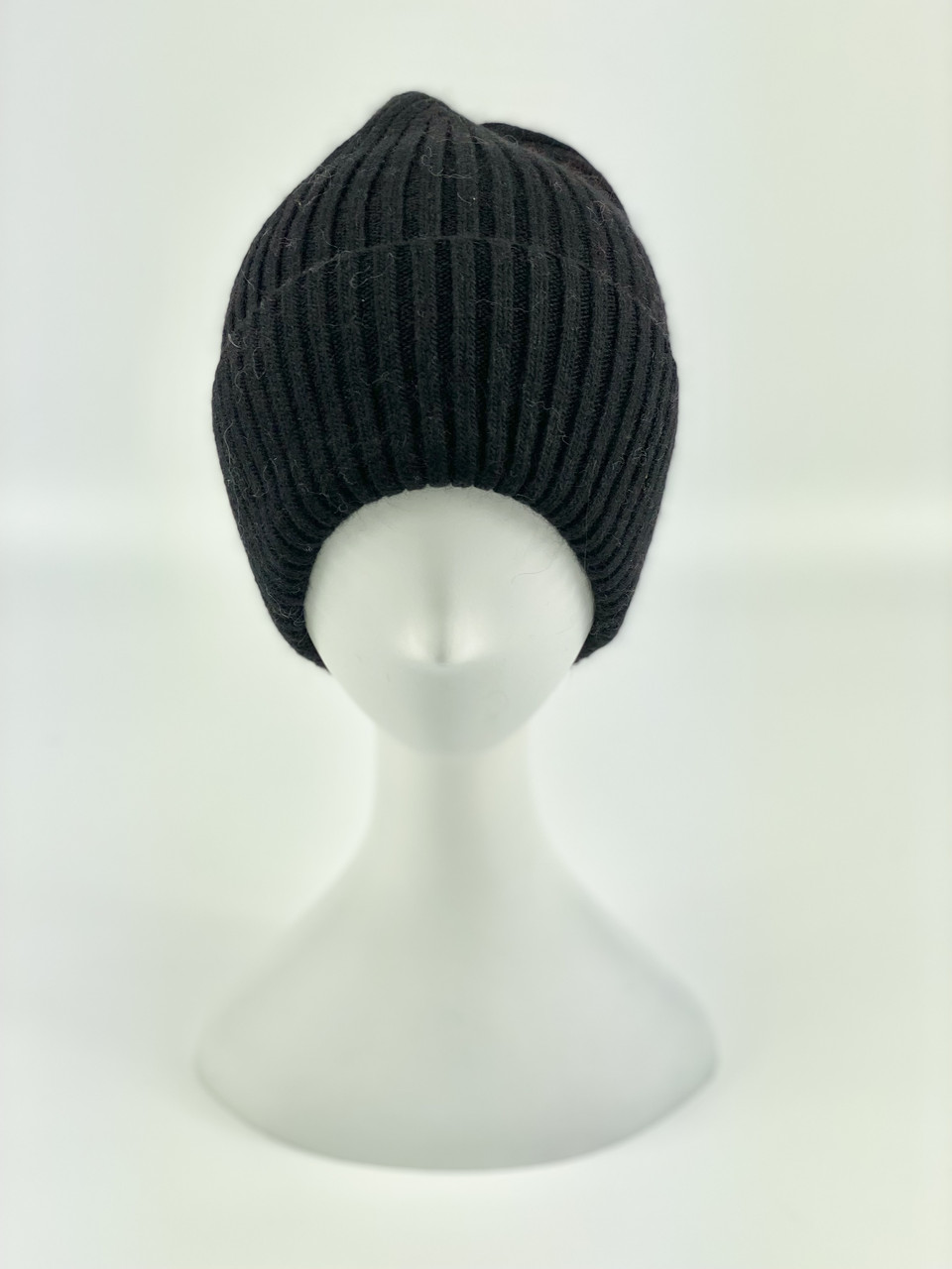 

Черная мужская шапка с подворотом из ангоры зимняя