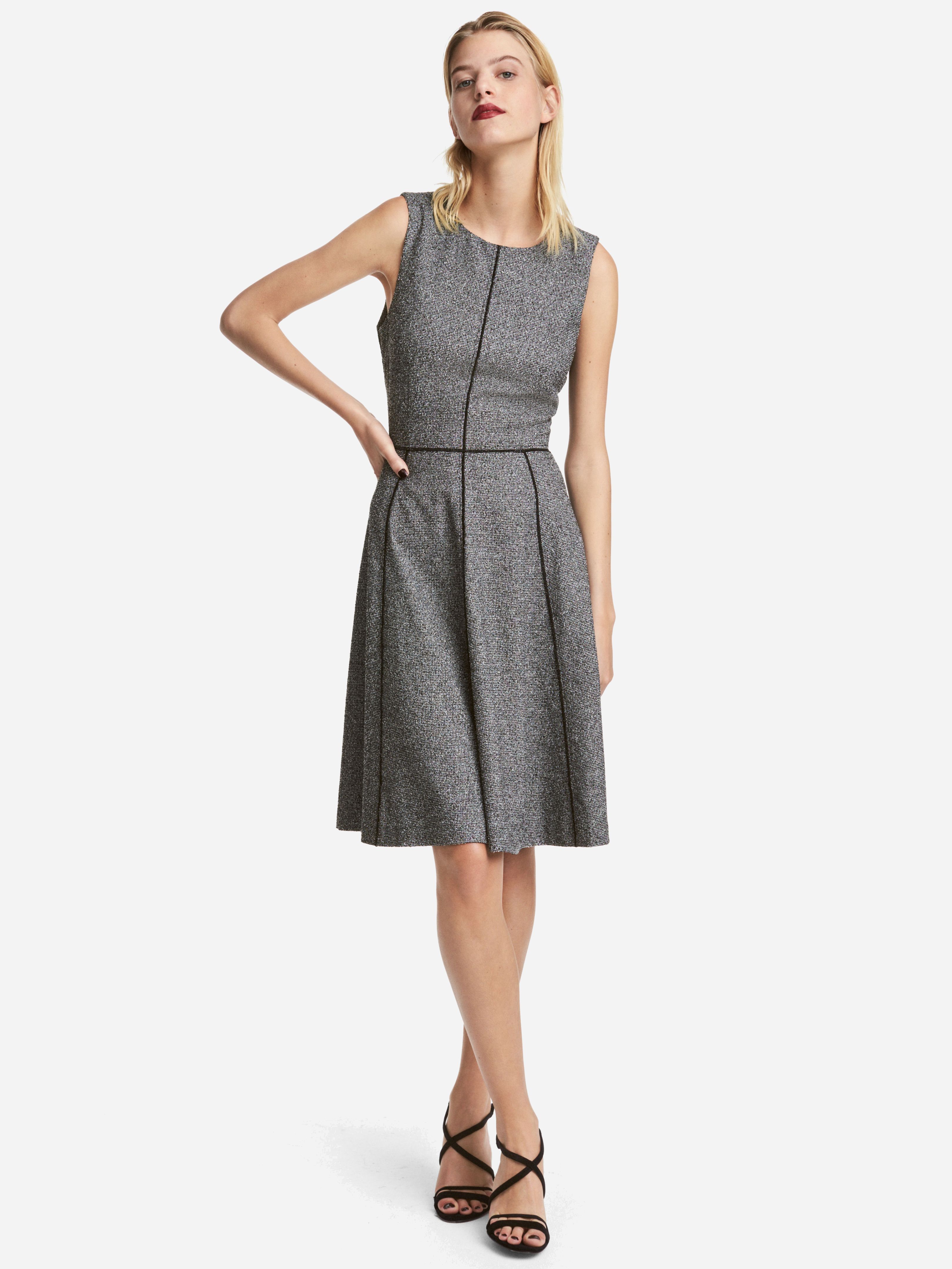 

Платье H&M XAZ173108ZFTT  Черно-серое, Платье H&M XAZ173108ZFTT 38 Черно-серое