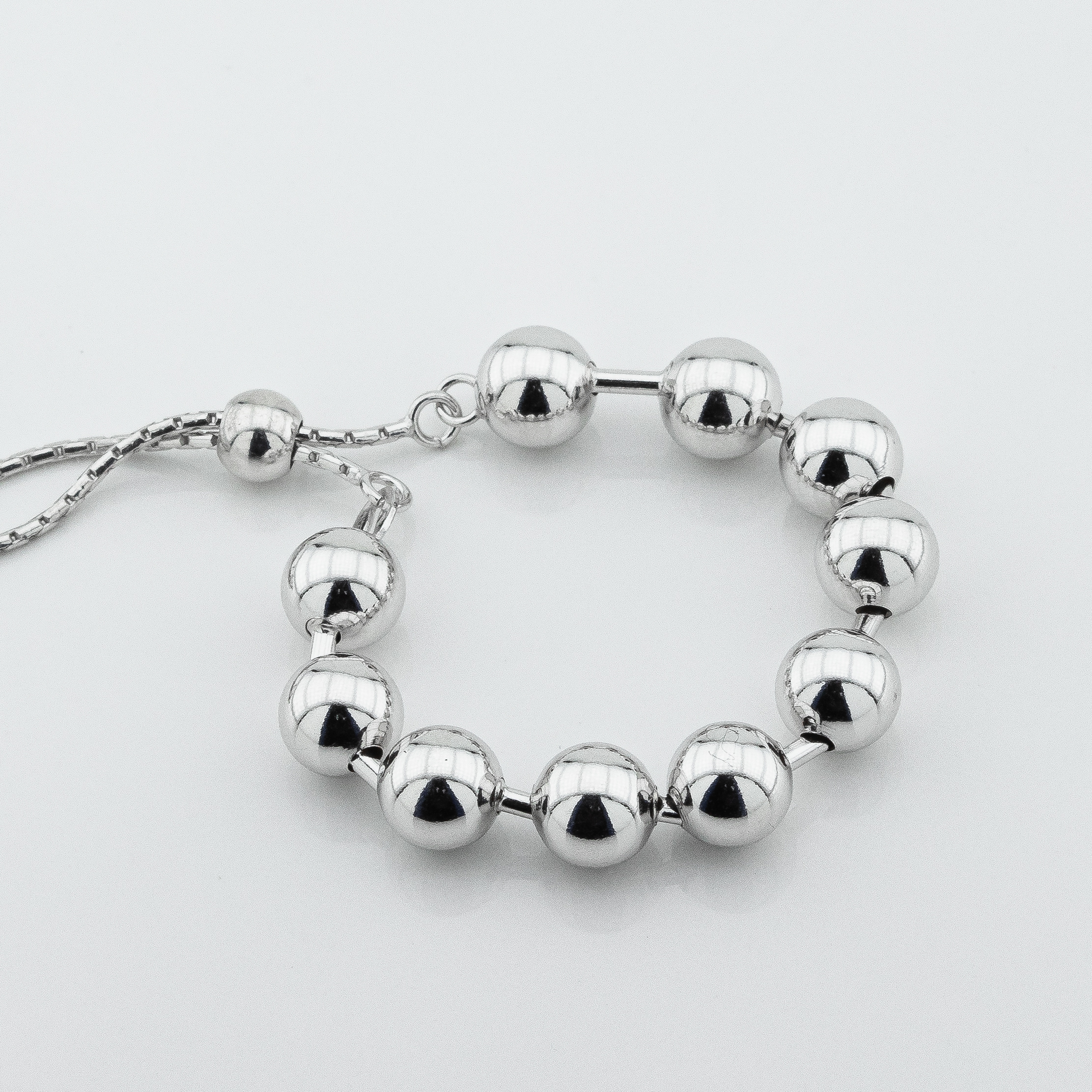 

Серебряный браслет Шарики (с регулятором) b15891 Диамант