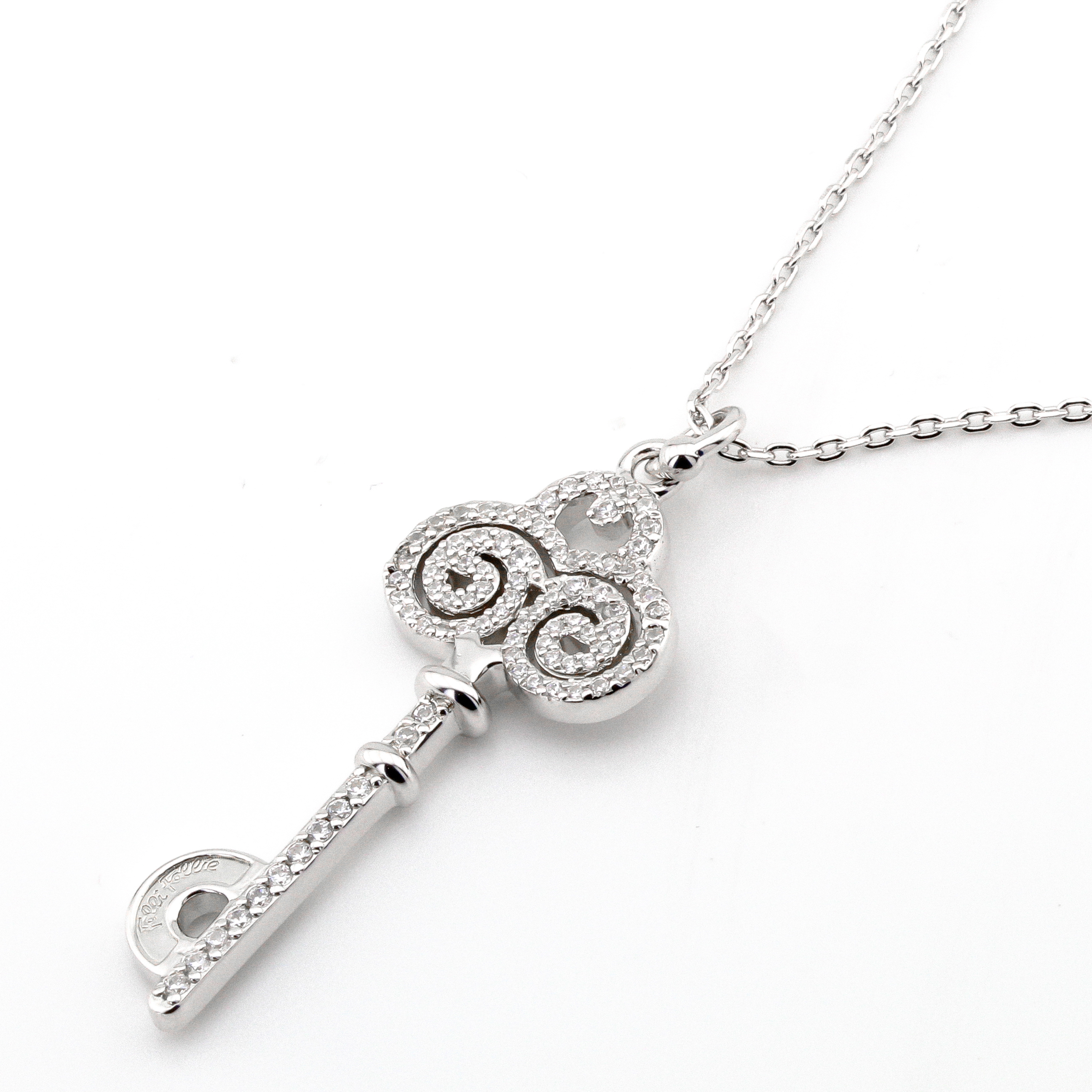 

Серебряное колье "Ключик" с фианитами KO14275 Диамант, 60 размер