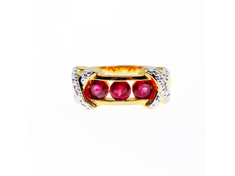 

Серебряное кольцо в позолоте с топазами Блеск Натуральный Sky Jewelry 003082