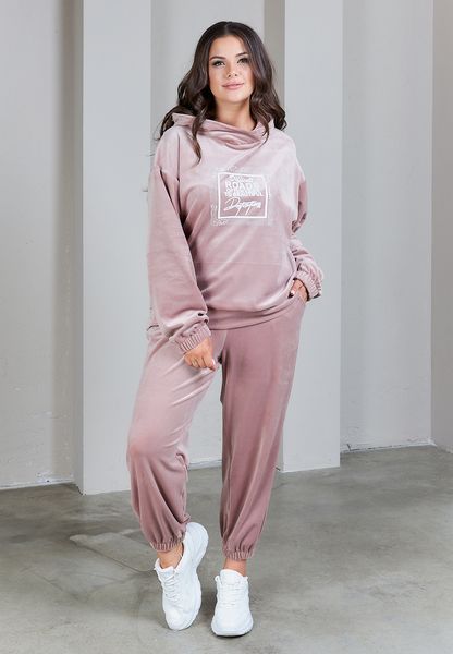 

Костюм Gressa 421 48-50 Пудра