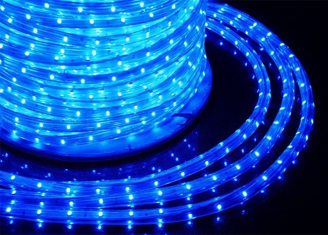 

Гирлянда уличная светодиодная лед лента 50 м 1800 LED дюралайт с переходником синяя