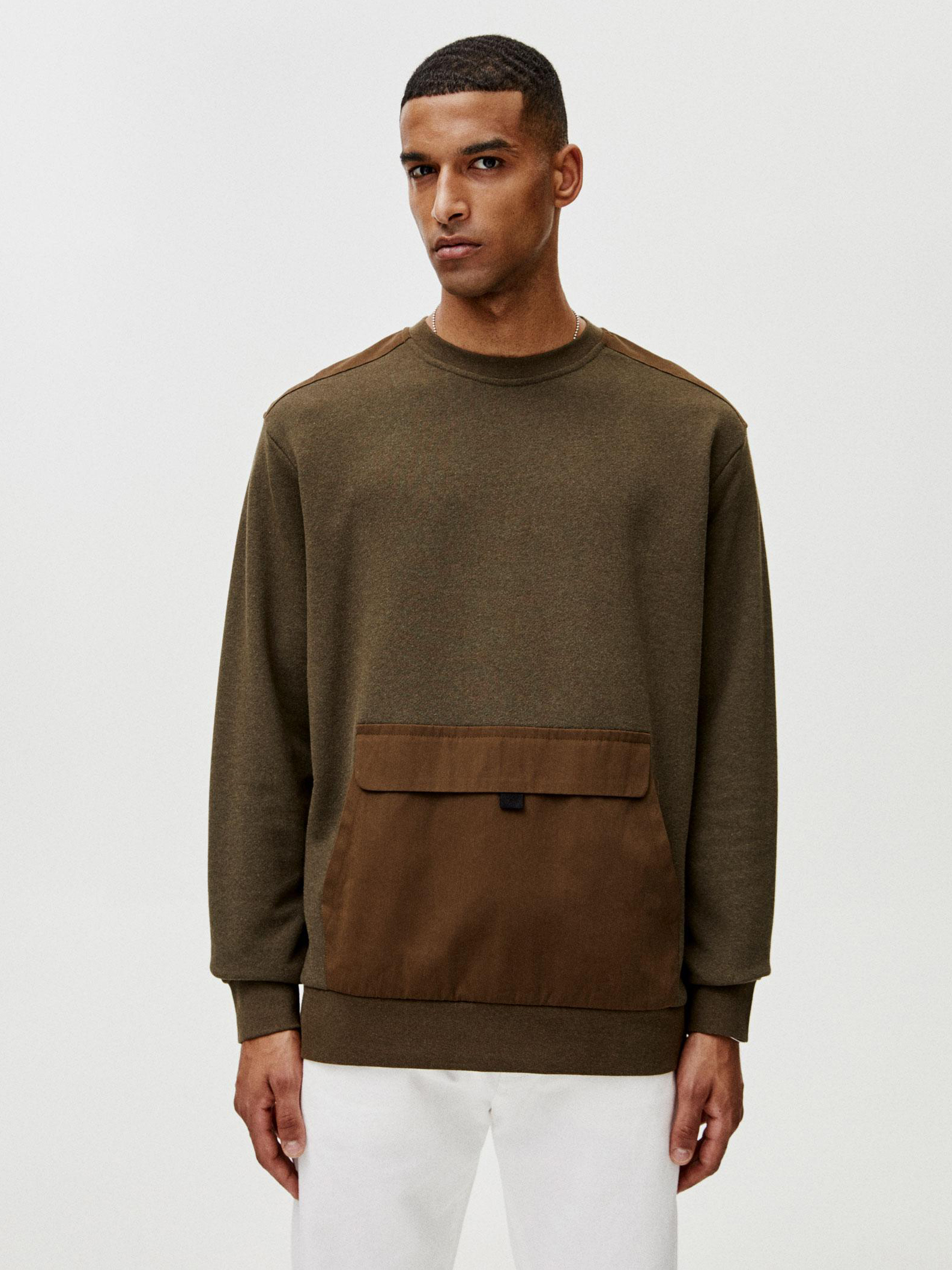 

Свитшот Pull & Bear XAZ211762FRVF M Темно-зеленый