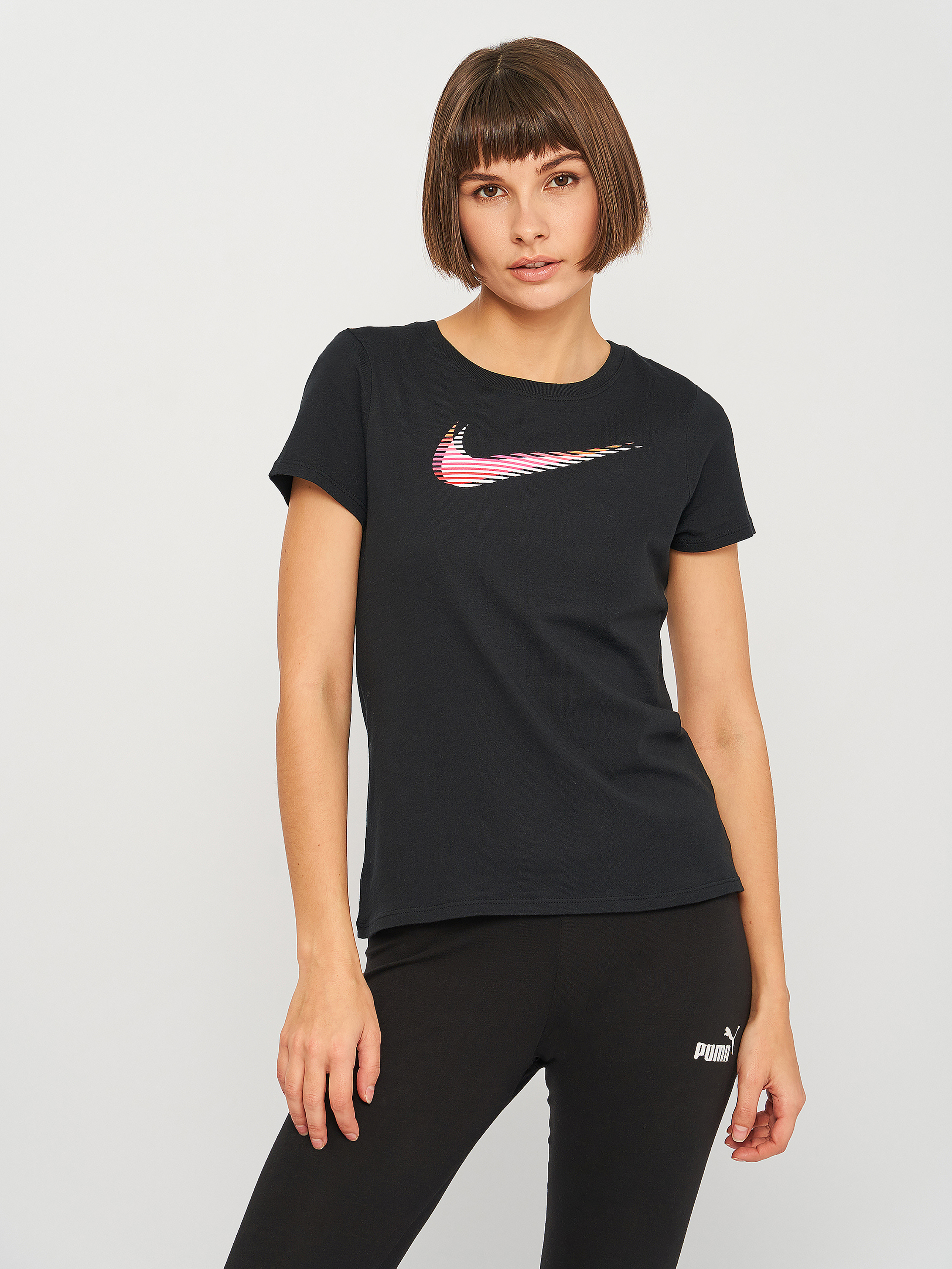 

Футболка Nike 906096-010 L Черная