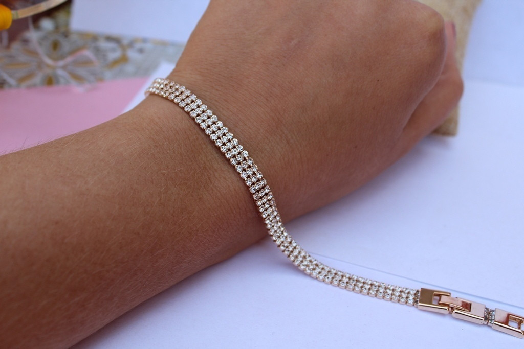 

Браслет Xuping Jewelry три дорожки из камней 17 см 6 мм золотистый
