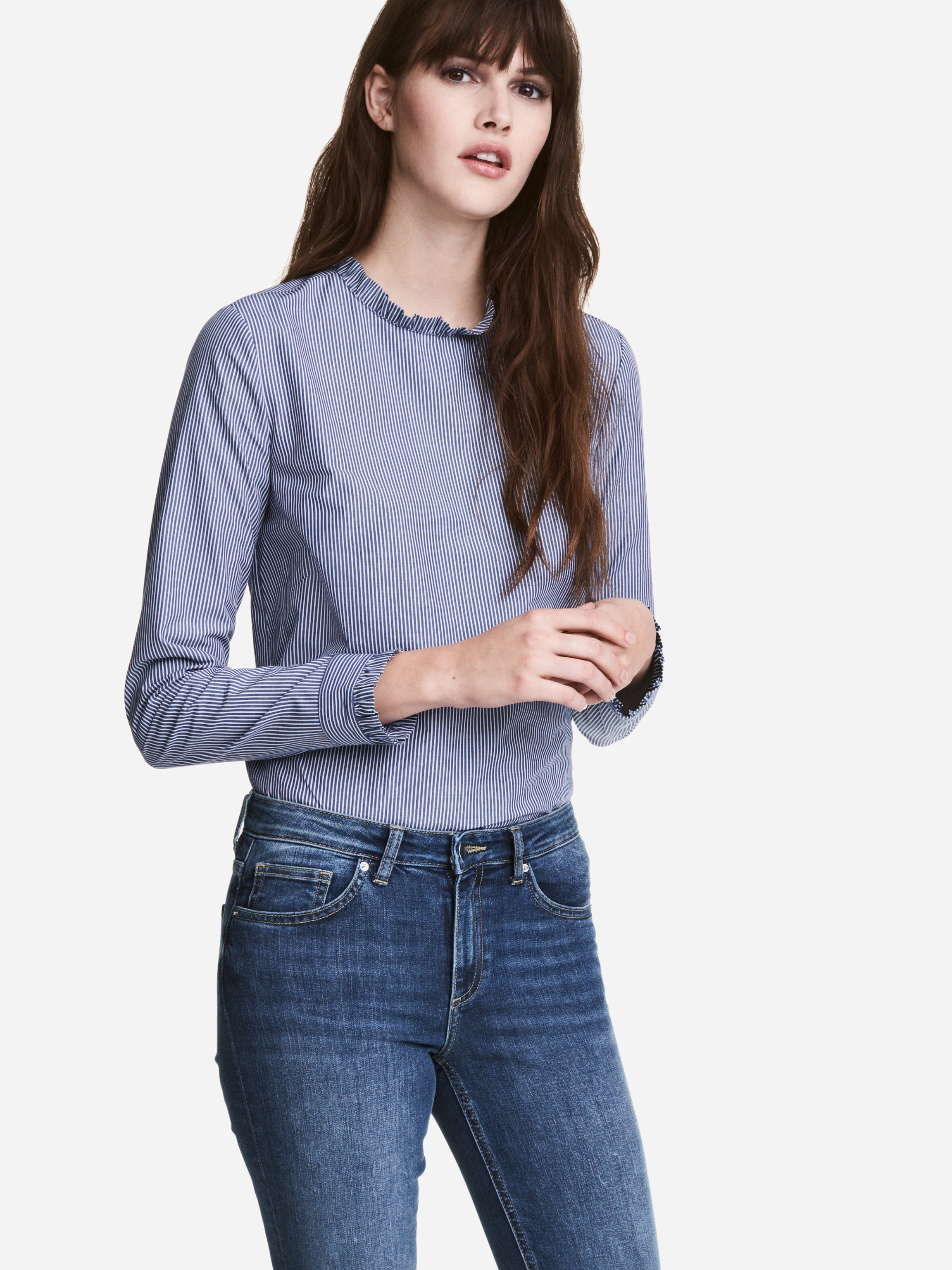

Блузка H&M XAZ044772QMFF  Сине-белая, Блузка H&M XAZ044772QMFF 40 Сине-белая
