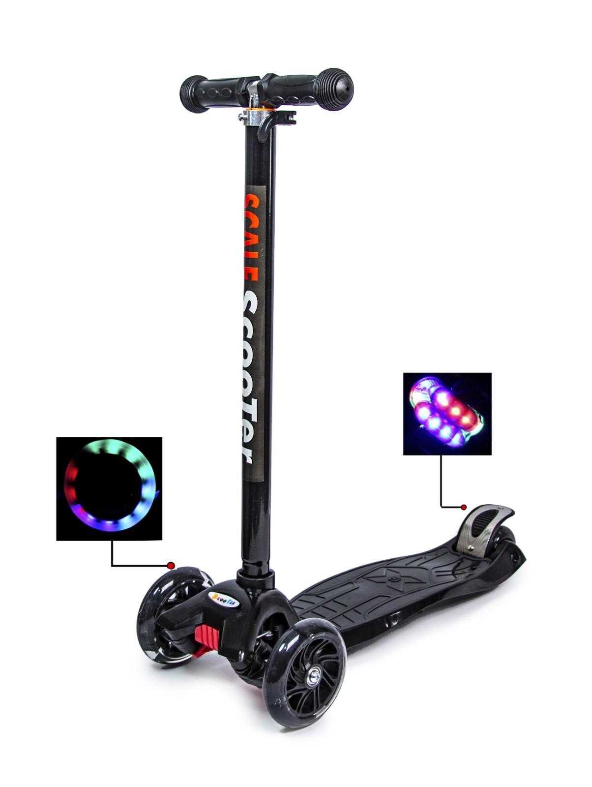 

Самокат Scooter Maxi Черный Светящиеся колеса (SD 455647779)