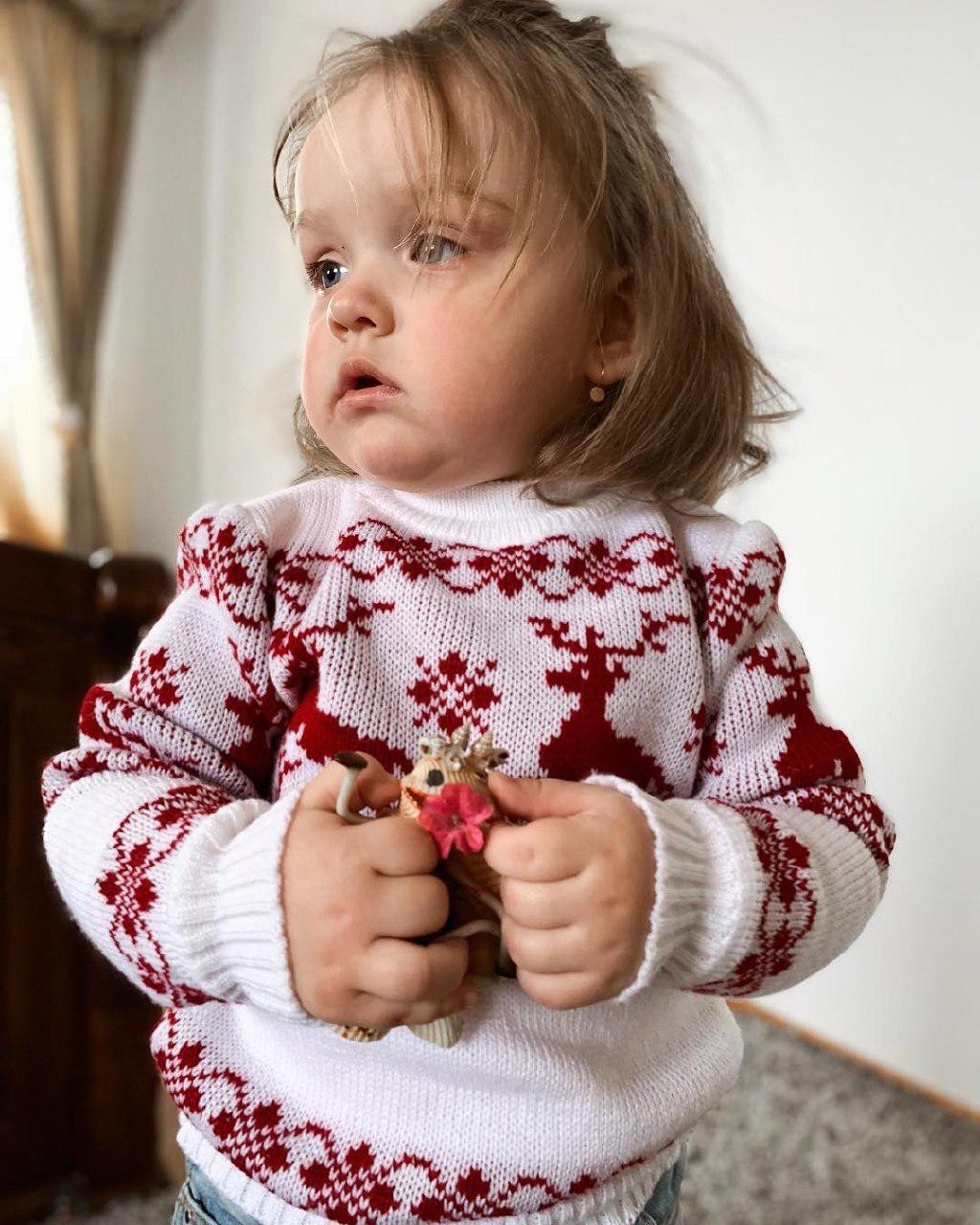 

Дитячий в'язаний новорічний різдвяний светр - джемпер/гольф для дівчинки Колір Білий (CH-002-g) Ріст 104 (Новогодний рождественский свитер)