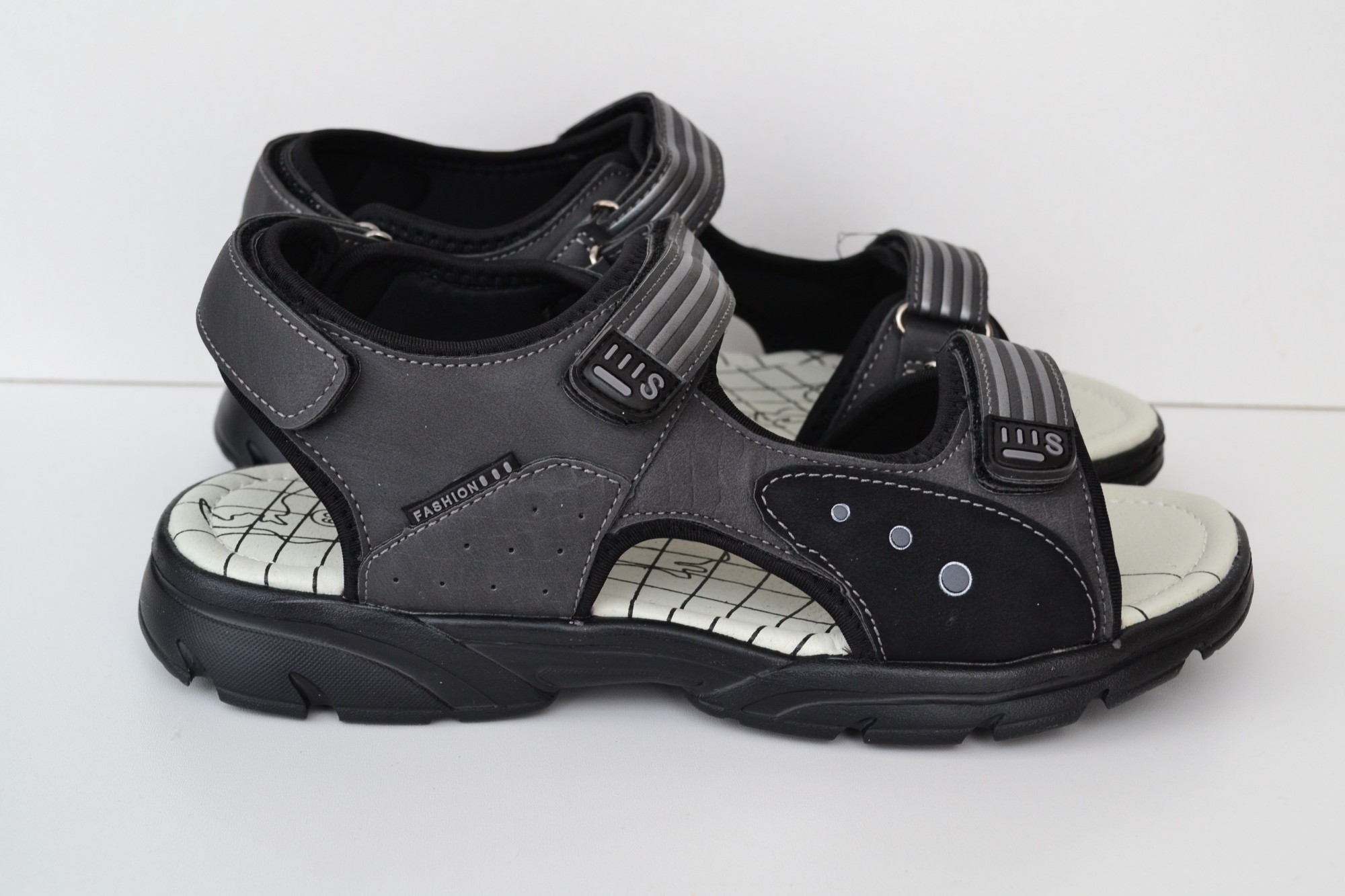

Сандалии OkShoes С600-3 39 (25)