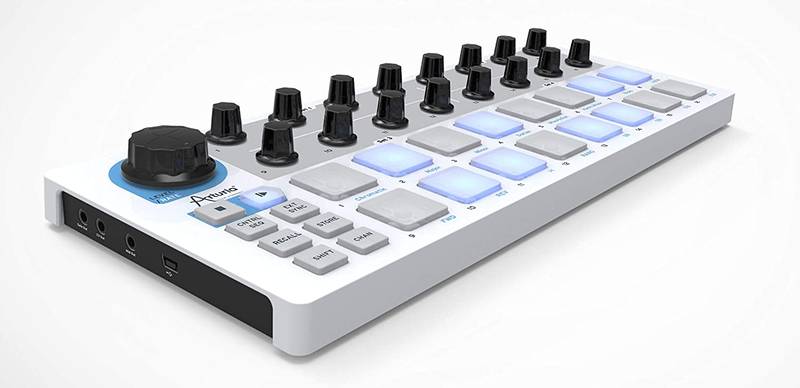 

MIDI контроллер и MIDI клавиатура Arturia BeatStep 195018