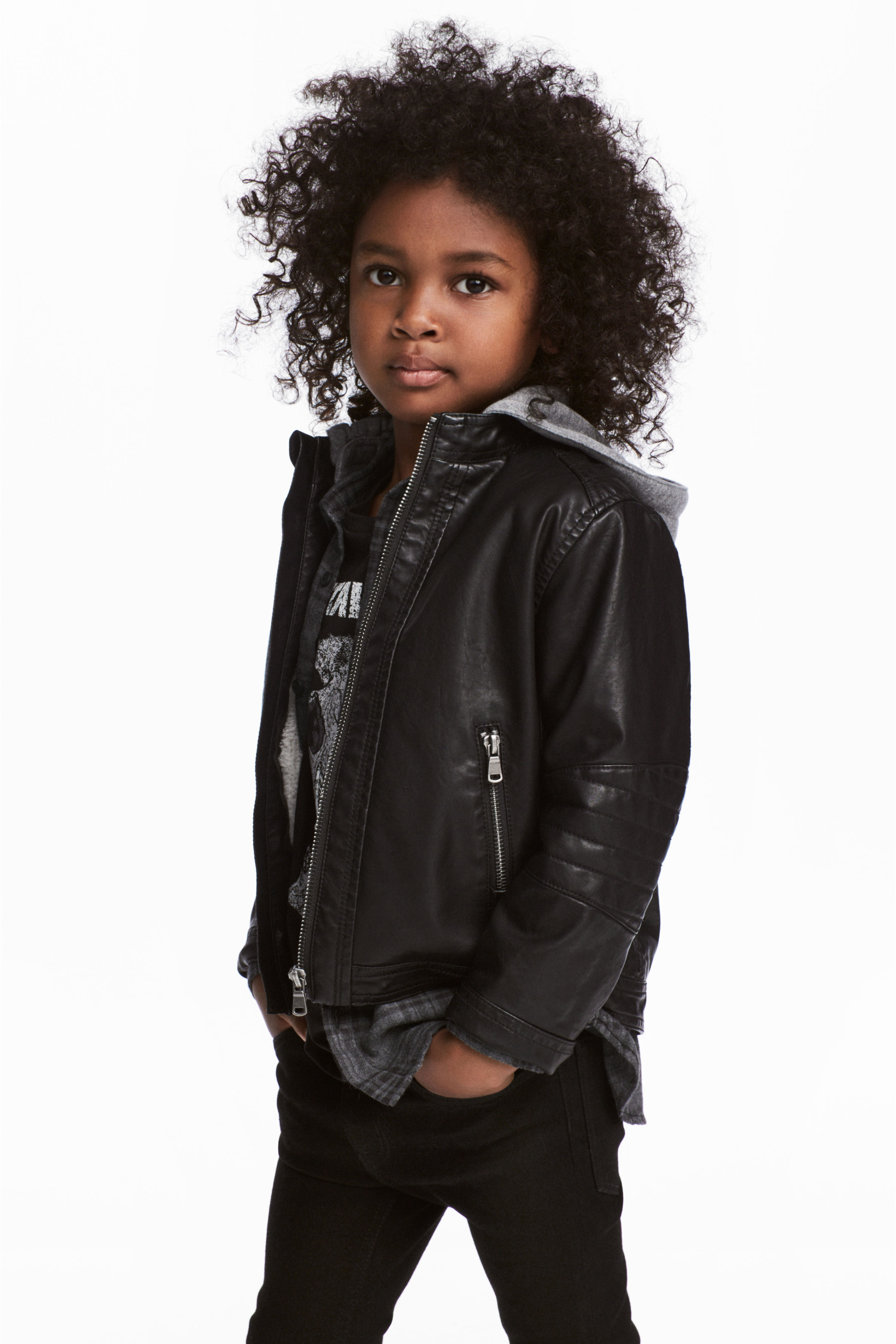 

Куртка H&M 140см черный 4971926