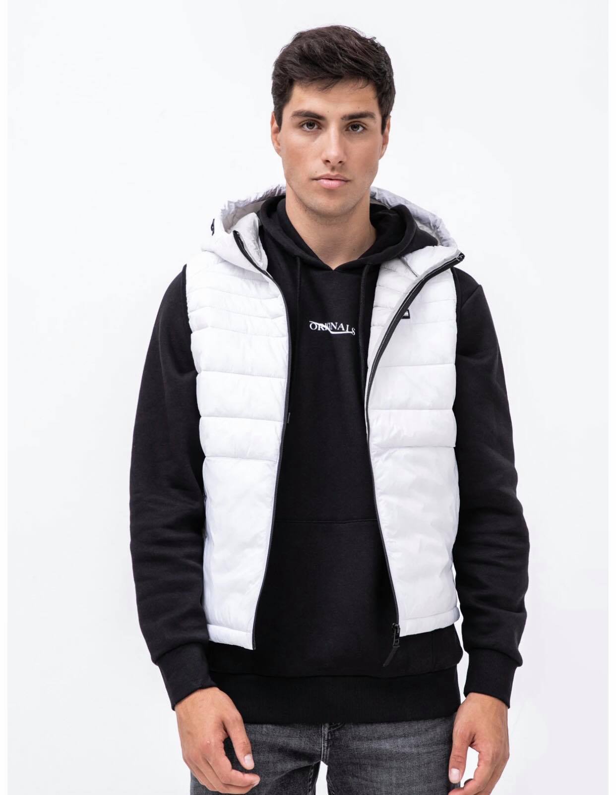 

ЖИЛЕТ Jack&Jones ACE BODYWARMER HOOD 12189889 White  Белый, ЖИЛЕТ Jack&Jones ACE BODYWARMER HOOD 12189889 White M Белый