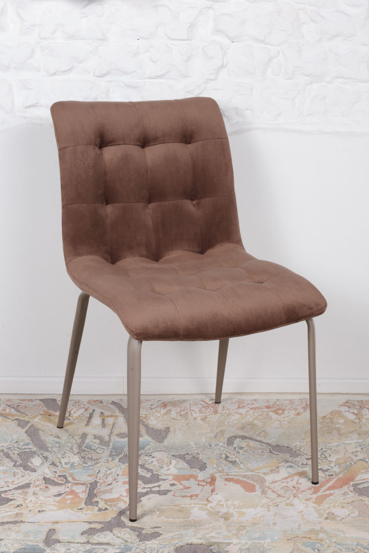 

Стул Nicolas Week коричневый