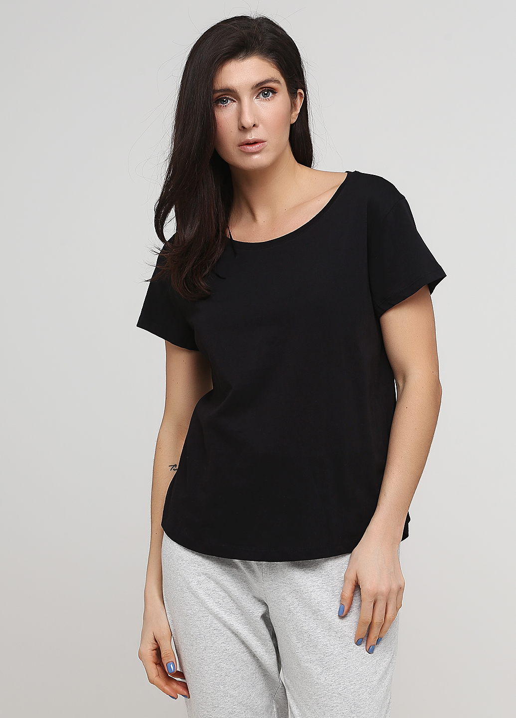

Футболка H&M XS Черный 6091671dm_Черный