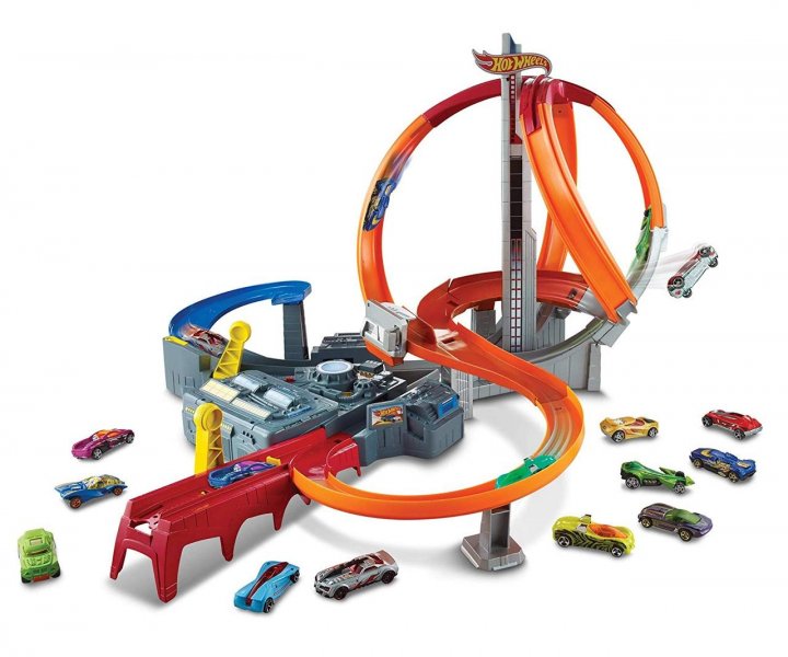 

Игровой набор Hot Wheels Головокружительные Виражи