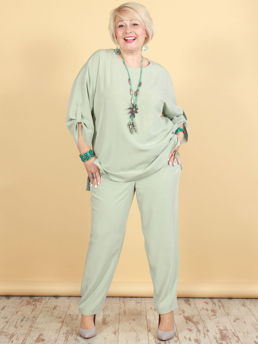 

Костюм NadiN ТМ Надин серо-голубой светлый, р, Костюм NadiN ТМ Надин серо-голубой светлый, р. 56