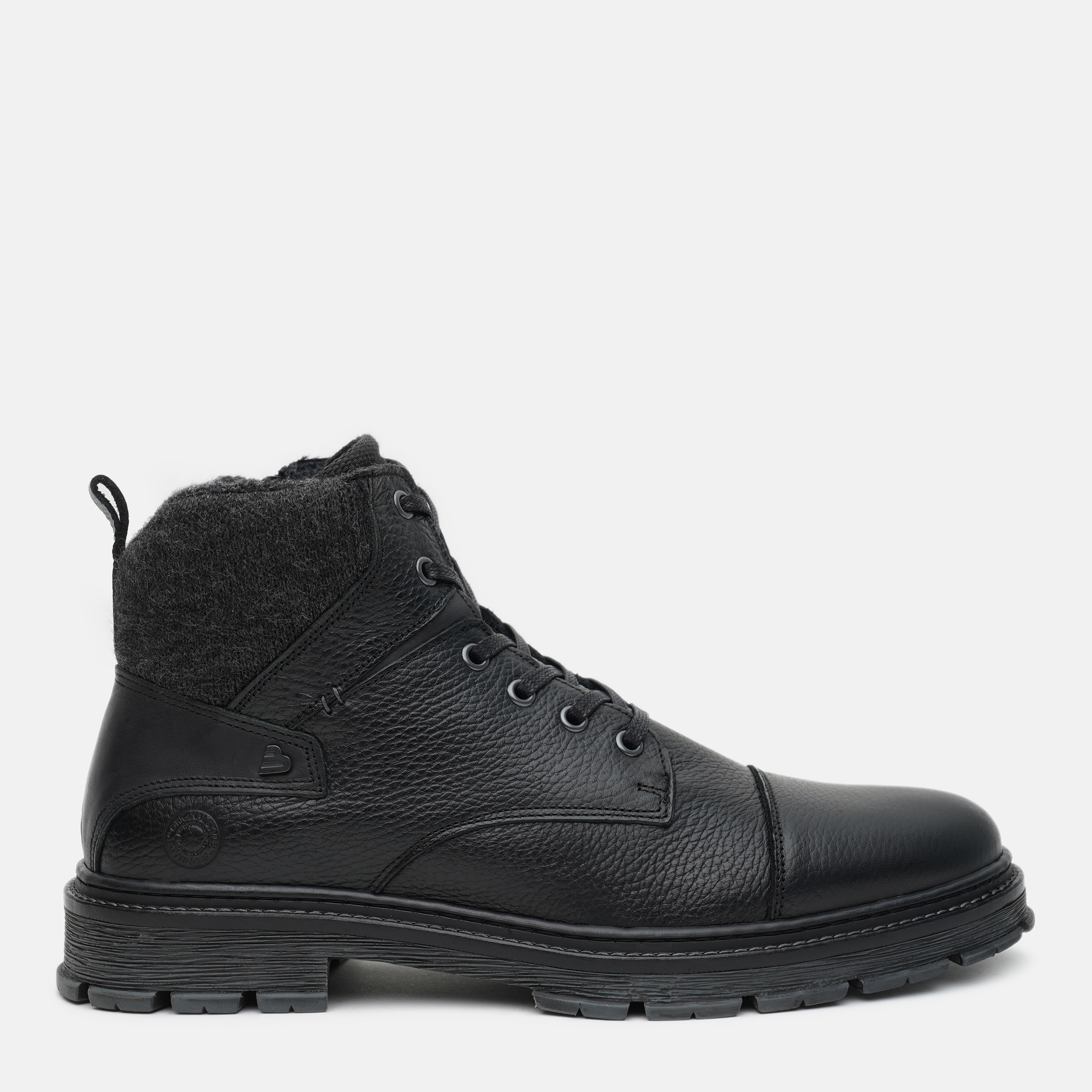 

Ботинки Bullboxer 456K80470A 40 Black