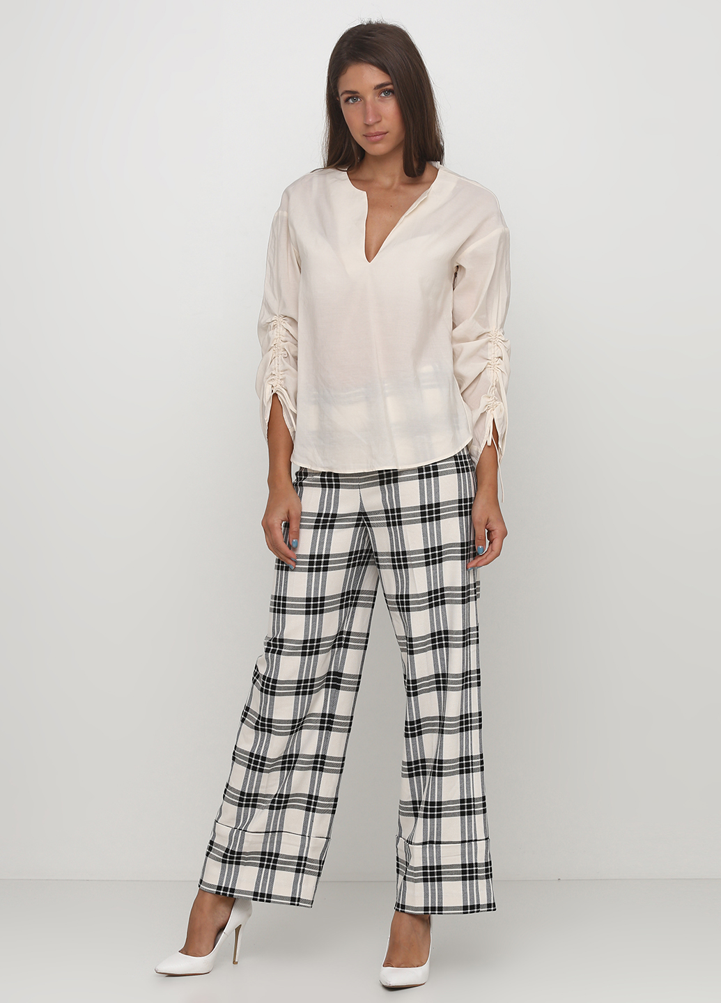 

Брюки H&M 38 черно-белая клетка 7253549RP2_черно-белая клетка
