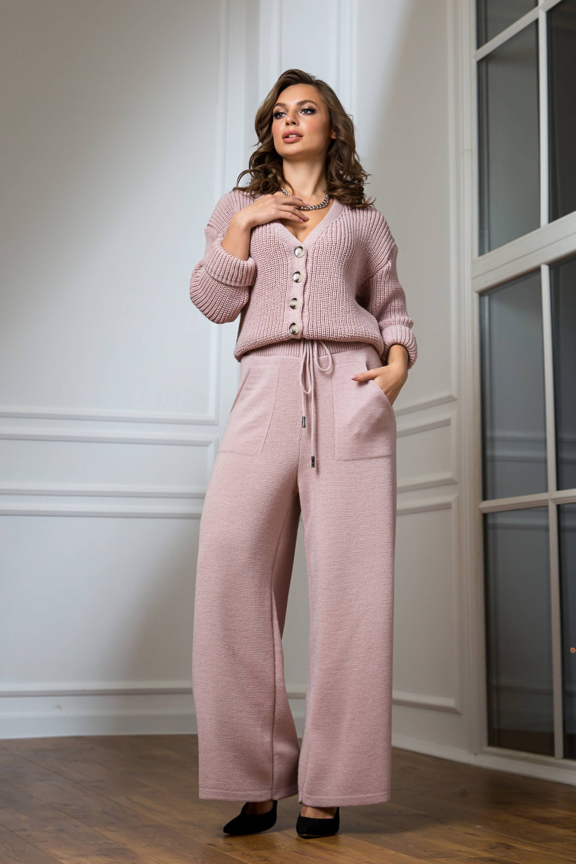 

Fashions • Вязаныи костюм Nansi Fashions - пудра (8212-гу, Fashions • Вязаныи костюм Nansi Fashions 44-50 пудра (8212-гу)