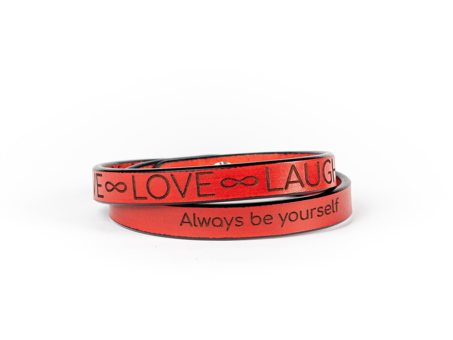 

Браслет SAZHA красный в два оборота с Вашей гравировкой (14-17 см)